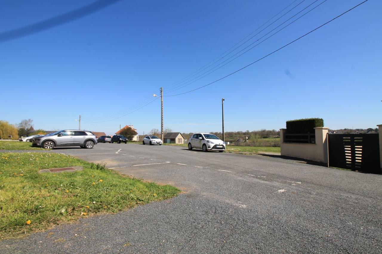 Lacolline-Ponthebert,Com - Appartement Entier Renove -Grand Parking Gratuit, Tout Equipe, Confortable, Netflix Et Amazon Prime Gratuits Et Illimites, Matelas Emma, Lave Linge, Vue Sur La Vallee, Rdc Exterior foto
